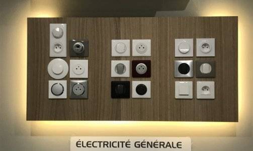 2-ohms-electricite-generale-prise