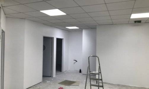 2-ohms-luminaire-bureau